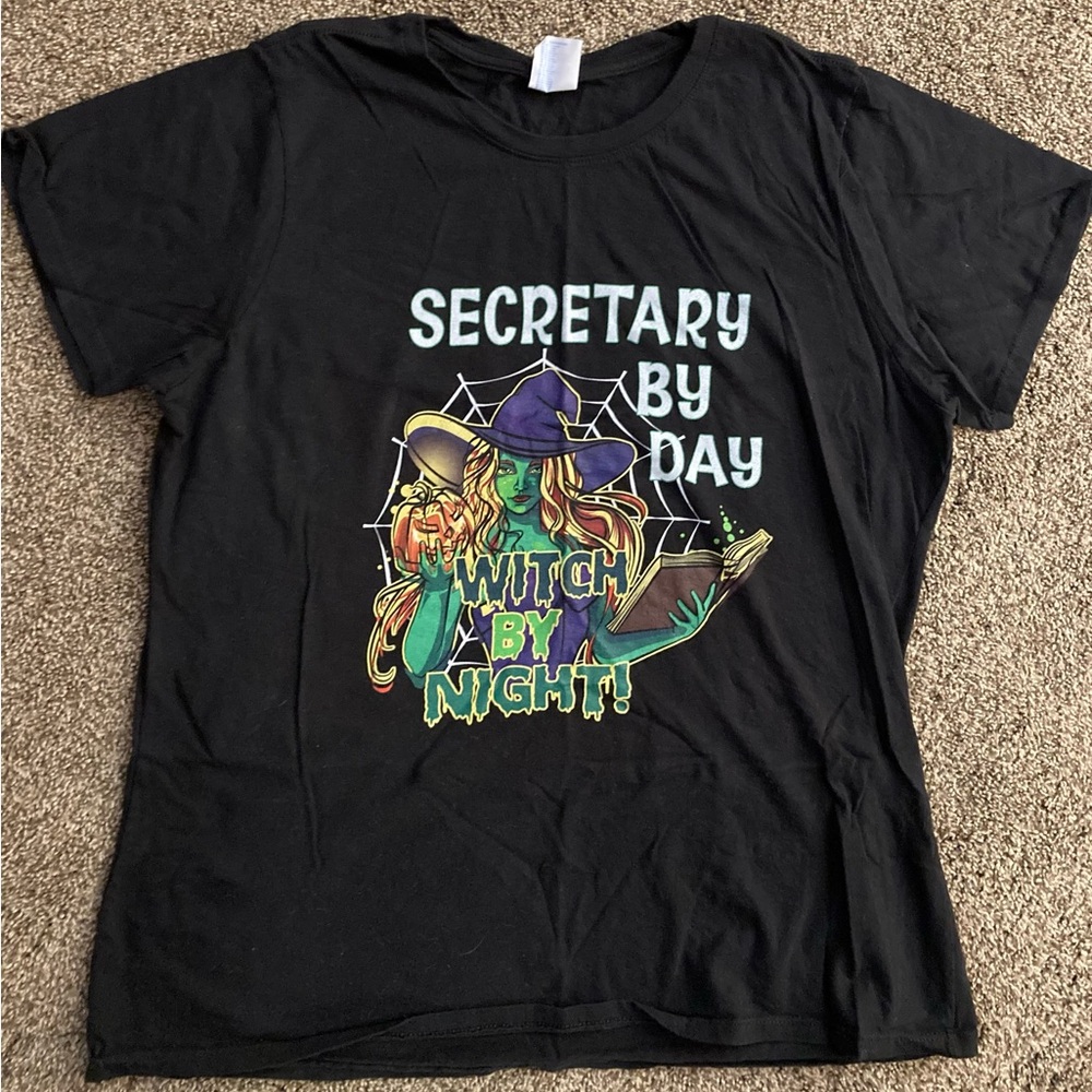 Women’s tshirt black. Funny secretary